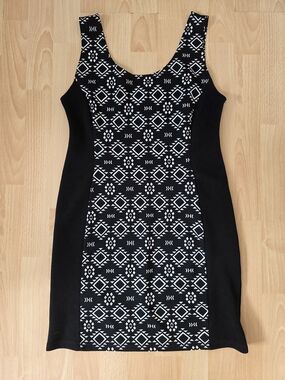 Black & White Patterned Sleeveless Bodycon Mini Dress